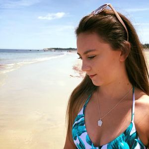 Meet your Posher, Victoria